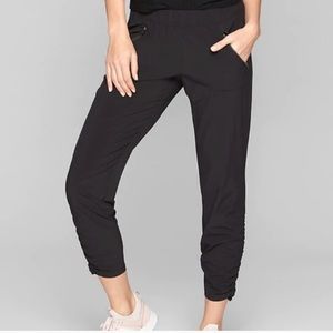 Athleta cropped jogger